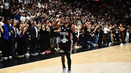 Basket: le Panathinaïkos officialise la signature du meneur de Paris TJ Shorts