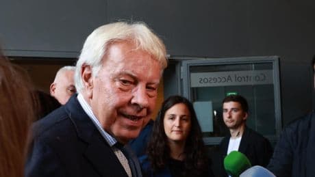 Felipe González amenaza con no votar al PSOE si se consolida la amnistía