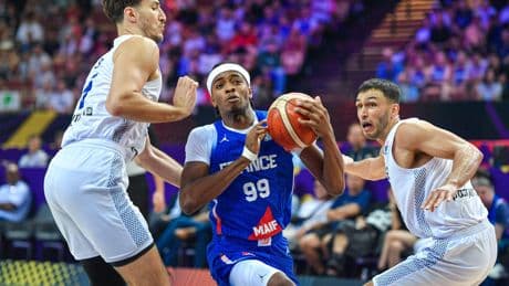 EuroBasket : méconnaissables, les Bleus tombent de haut contre Israël