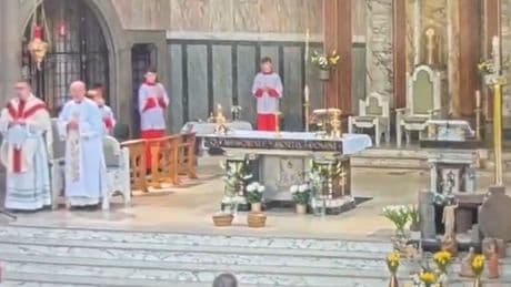 Priest in cheeky 'Simply the Best' dig at Rangers as Celtic fans in hysterics at viral Paisley service clip