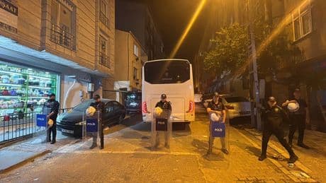 Köpek tartışmasının kavgaya dönüşmesi sonucu 7 kişi yaralandı