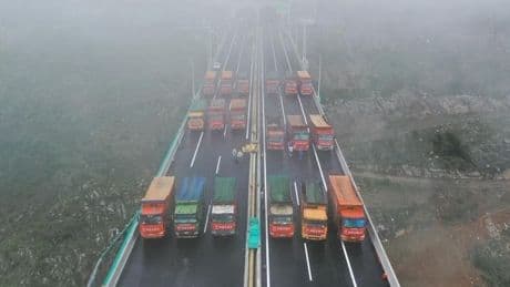 Más de 600 metros de altura: así es el puente más alto del mundo que ha creado China