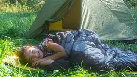 Sommerferien in Berlin: Diese Campingplätze vereinen Natur, Spaß & Komfort