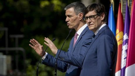 Pavana para un debate difunto