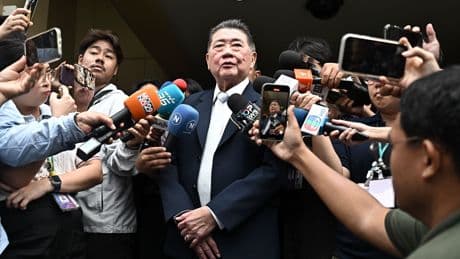 Thaïlande : le premier ministre par intérim lance la dissolution du Parlement