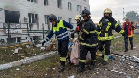 En direct, guerre en Ukraine : une attaque aérienne russe tue six personnes à Kharkiv