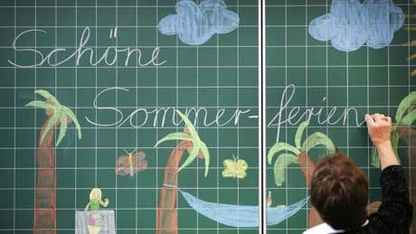 Ferien: Hamburg stellt neuen Ferienpass vor: 660 Aktionen für Kinder