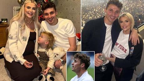 Footballer boyfriend of Coronation Street star wakes up unemployed after club makes major decision