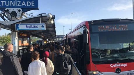 15 Temmuz'da İstanbul'da toplu taşıma ücretsiz mi? Metro, metrobüs, otobüs, vapur ve marmaray bayramda ücretsiz mi?