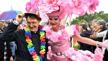CSD in Köln: Hunderttausende feiern Christopher Street Day
