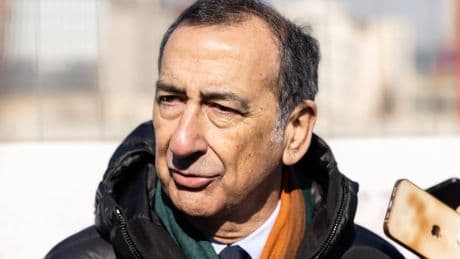 Depositate 4mila pagine, il sindaco gentile ma freddo. "Sullo stadio ha sbroccato..."