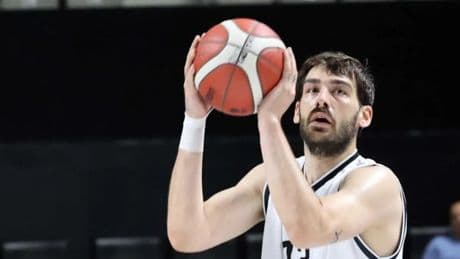 Trabzonspor Basketbol Takımı, iki oyuncuyla yeniden anlaştı