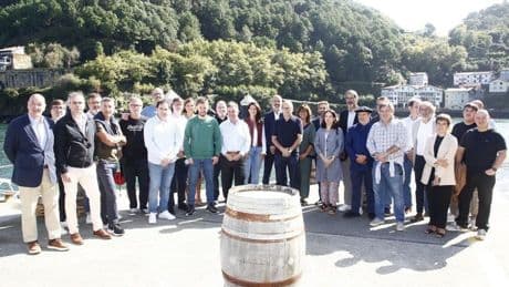 Gastronomika mira al mar y a la tradición