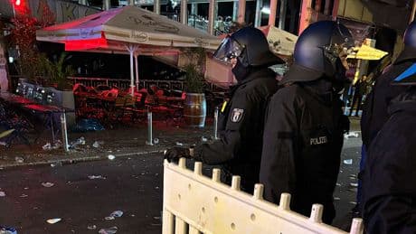 Weil zu viel los war - Polizei stoppt Bielefeld-Party