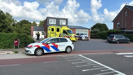 Steekpartij bij overval op huisartsenpraktijk in Sint-Geertruid