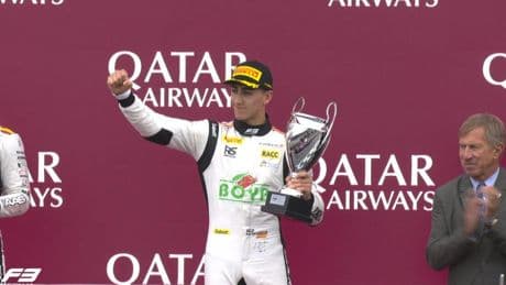 Remontada y podio de pillo de Mari Boya en en Fórmula 3: alegría en casa de Aston Martin