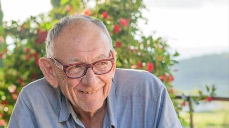 «Bordeaux s’est plié à Parker pour l’argent» : les vérités de Kermit Lynch, l’importateur mythique de vins français aux États-Unis