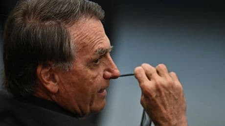 La Policía de Brasil acusa al expresidente Bolsonaro y a su hijo de espionaje ilegal