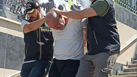 Eşine mesaj attığı için eski kayınbiraderini döverek öldürdü