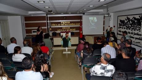 Çayan Biçer, Adana’da şiirlerle ve şarkılarla anıldı