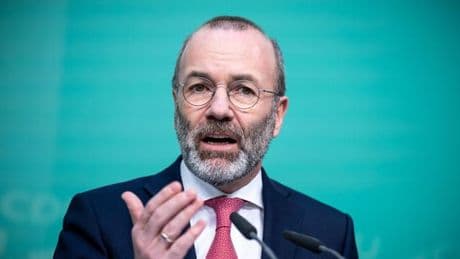 Nach Alaska-Gipfel: Weber: Waffenlieferungen an die Ukraine verstärken
