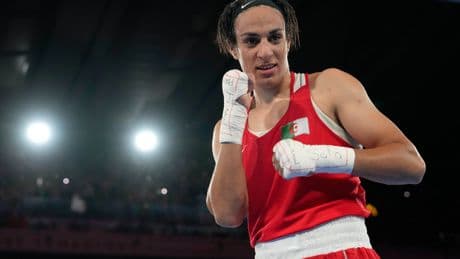 La nueva Federación de Boxeo impone test de género y obliga a la argelina Imane Khelif a someterse a pruebas genéticas para volver a competir