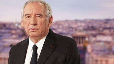 «Ils étaient en vacances» : François Bayrou justifie l’absence de négociations cet été, les oppositions vent debout