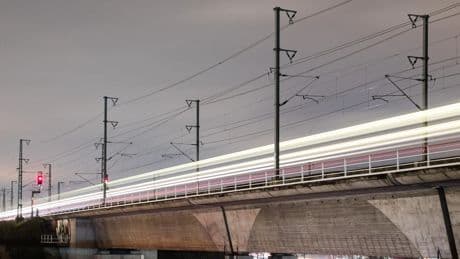 Veraltete Infrastruktur: Wie ein Routineupdate eine der wichtigsten Bahnstrecken lahmlegt