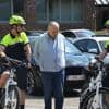 Guy D’haeseleer voor het eerst opnieuw publiek als burgemeester bij voorstelling nieuw fietsteam: “Twaalf uur per dag aan de slag zijn, dat doe ik niet meer”