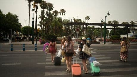British tourists in Spain warned they face £426 fine for very common rule-break