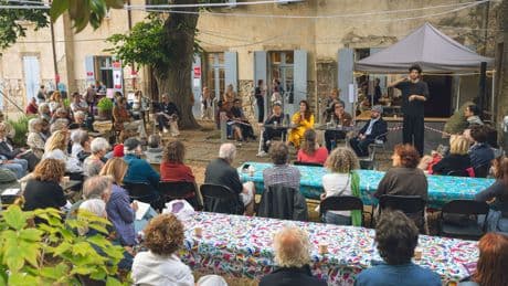 Le Banquet du livre d’été, à Lagrasse : un festival littéraire entre réflexion, partage et convivialité