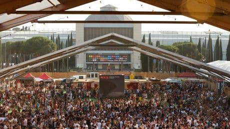 La empresa del fondo proisraelí que organiza festivales pide el fin del conflicto en Gaza y dice que sus beneficios no saldrán del circuito musical