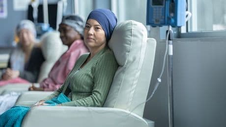Woman with cancer shares one symptom doctor thought was 'just a cold'