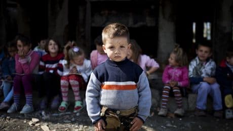 Bayram sevinci her eve uğramıyor: 10 çocuktan 1'i yeni bir giysiye ulaşamıyor