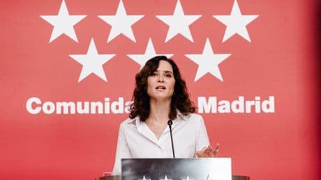 El TC levanta la suspensión de la ley de Ayuso que impide que la Real Casa de Correos sea un lugar de Memoria Democrática
