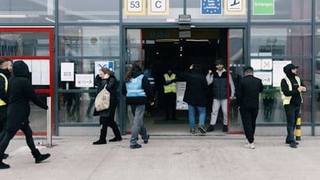100-Millionen-Sicherheitsdienst in Flüchtlingsunterkunft – Land Berlin profitierte von Auftrag