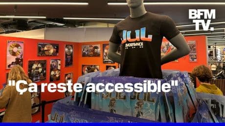 ROBIN DE BFM - Le rappeur Jul ouvre une boutique éphémère à Paris, des centaines de fans présents pour l'ouverture