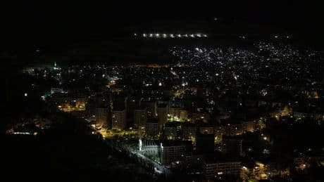 İsrail, Suriye'yi gece boyunca bombaladı: 75 kişi öldü