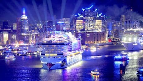 Acht Kreuzfahrt-Riesen im Hafen - Die schönsten Fotos der Hamburg Cruise Days 2025