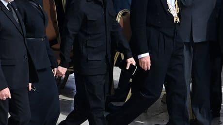 Zelensky Attends Leo’s Inaugural Mass After Pope Offered to Help End War
