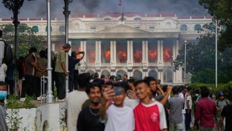 Army tries to restore order in Nepal after protest violence intensifies
