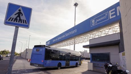Cuánto cobran los conductores de autobuses de la EMT en 2025: sueldo mensual y extras