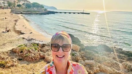 Holidaymaker 'stunned' after watching tourists scramble for sunbeds at Majorca hotel