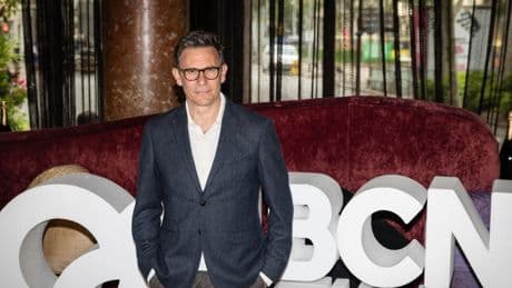 Hazanavicius: “Vivimos en un mundo escaso de sentimientos puros como el amor hacia el otro”
