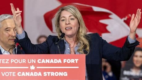 Melanie Joly calls for 'majority' Liberal government days away from election