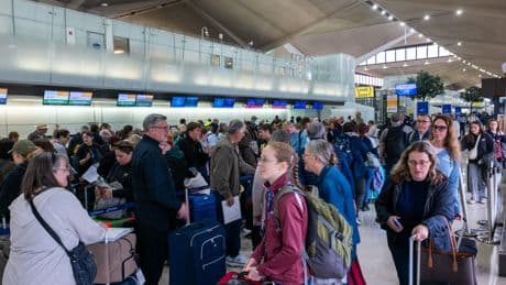 How to avoid the Newark airport nightmare when booking flights