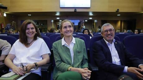 Moncloa insta a Podemos y PP a proponer medidas al nuevo decreto &#039;antiapagón&#039; que ya está preparando | C. P.