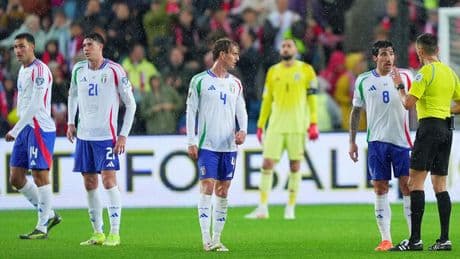 Norvegia-Italia 3-0, le pagelle: Bastoni (4) spento, Rovella (4,5) spaesato, Retegui (4) non tiene un pallone. Spalletti (4) sbaglia tutto