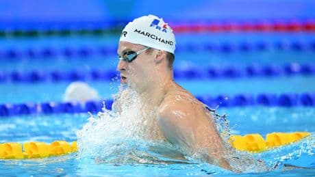 Le grand retour de Léon Marchand : de Paris à Singapour, récit d’une année folle