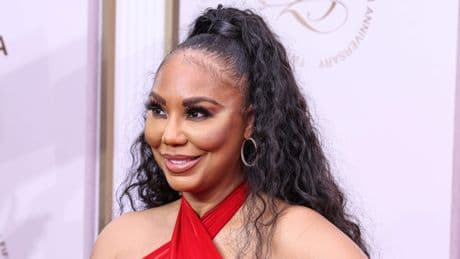 Songwriter Tamar Braxton (48) ’bijna dood’ gevonden in een plas bloed: ’Ik weet niet eens wat er met me is gebeurd’
